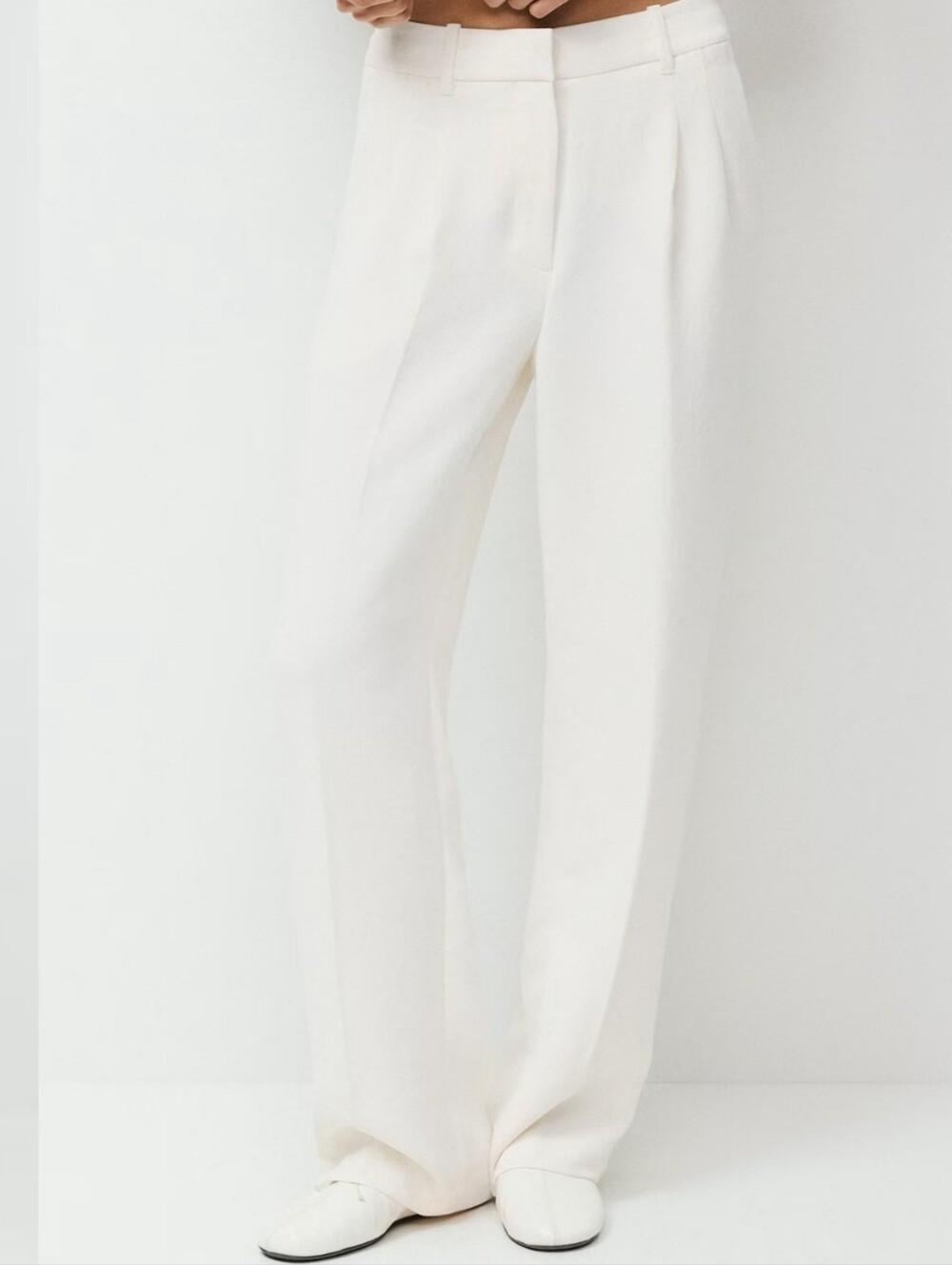 Aritzia The Effortless Pant-R Light Birch Pants 0